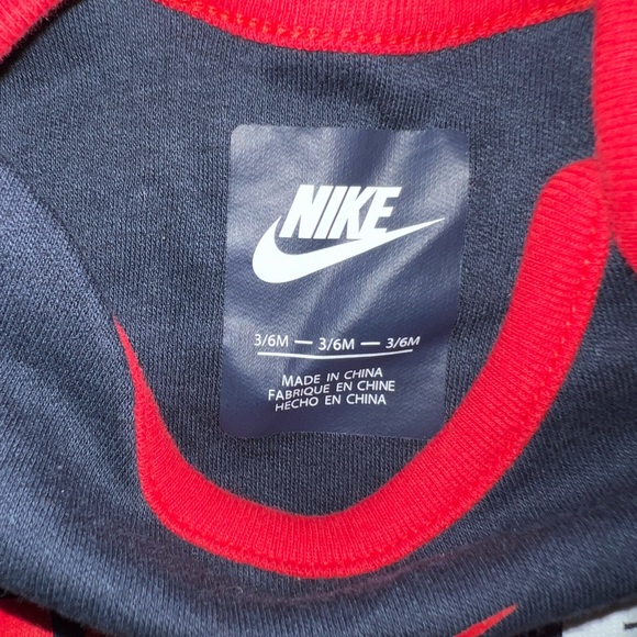 Infant Nike Shirt 3/6months - Picture 2 of 2